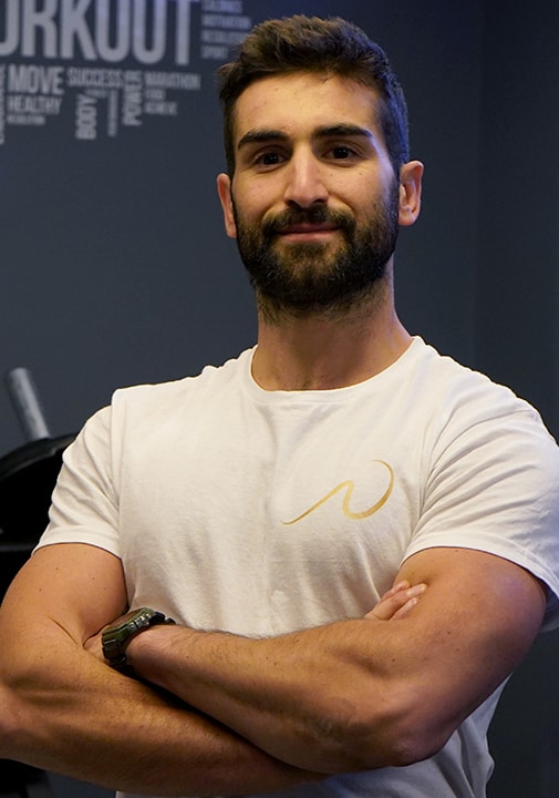 foto di niccolò battaglini personal trainer dello studio benessere niva